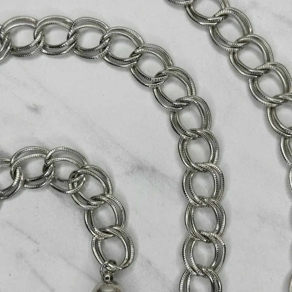 Chunky Textured Silver Tone Chain Link Belt One Size (OS) ✨